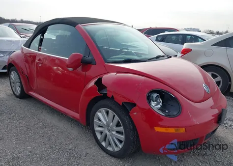 2010 Volkswagen New Beetle 2.5L из США, поврежденный, VIN 3VWRW3AL4AM010168